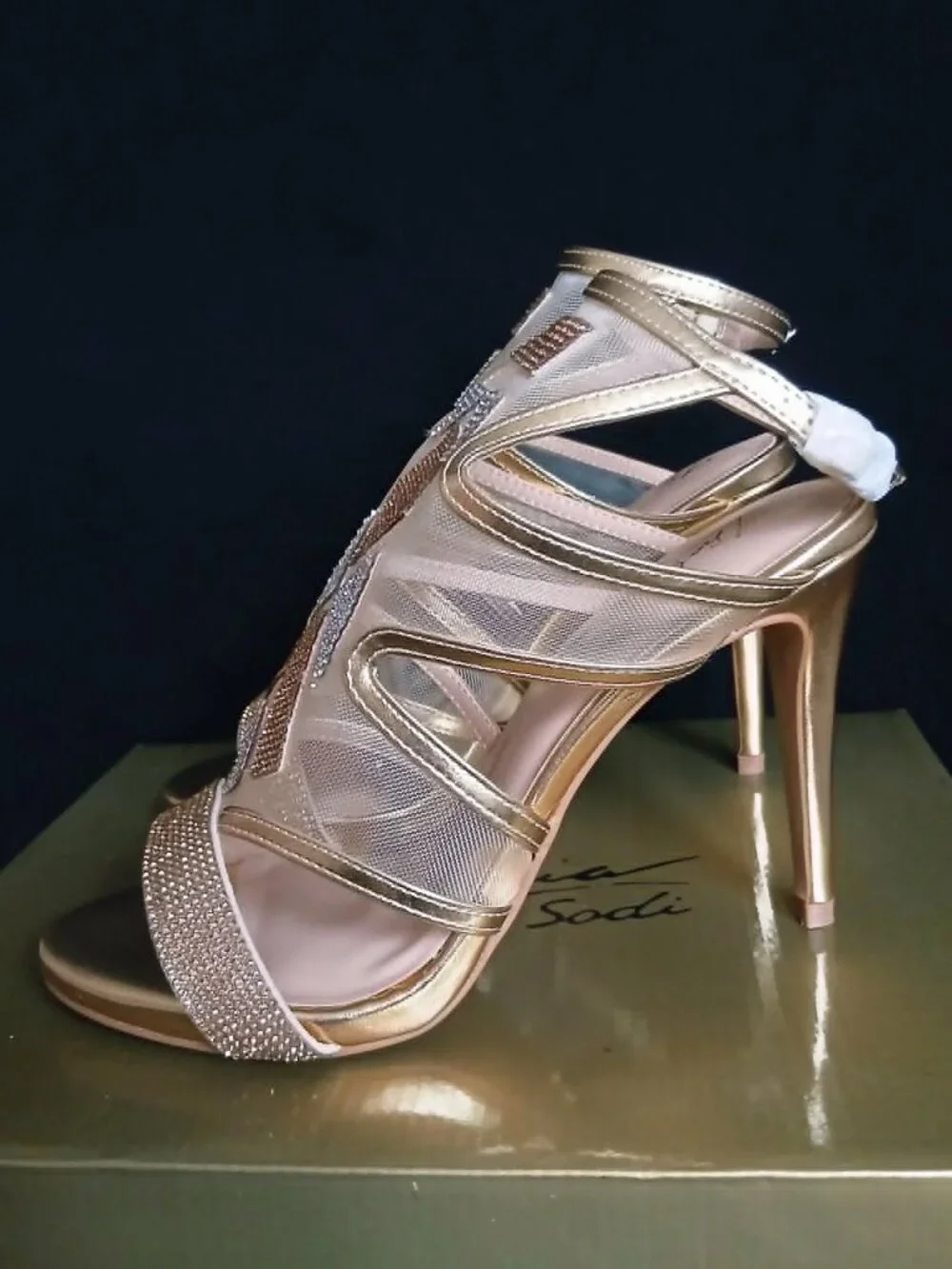 NEW Thalia Sodi Womens Regalo Gold Ankle Strap High Heels Size 9